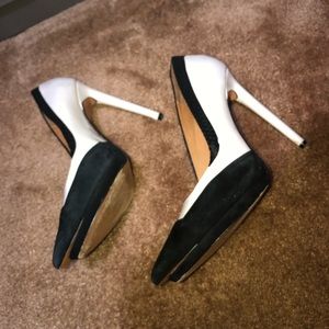 L.A.M.B. Leath/Suede color block pumps